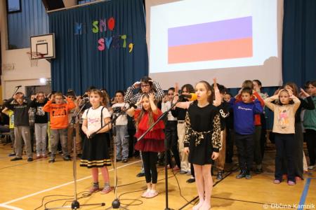 Otroci Osnovne šole Marije Vere Mi smo svet, mi smo otroci (65)